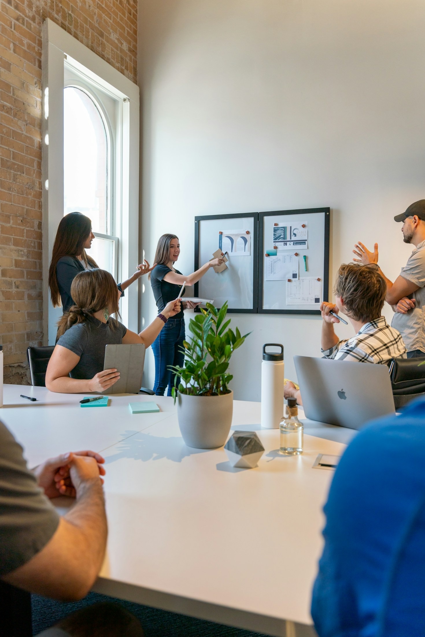 Mastering High-Converting Lead Generation Strategies This Year