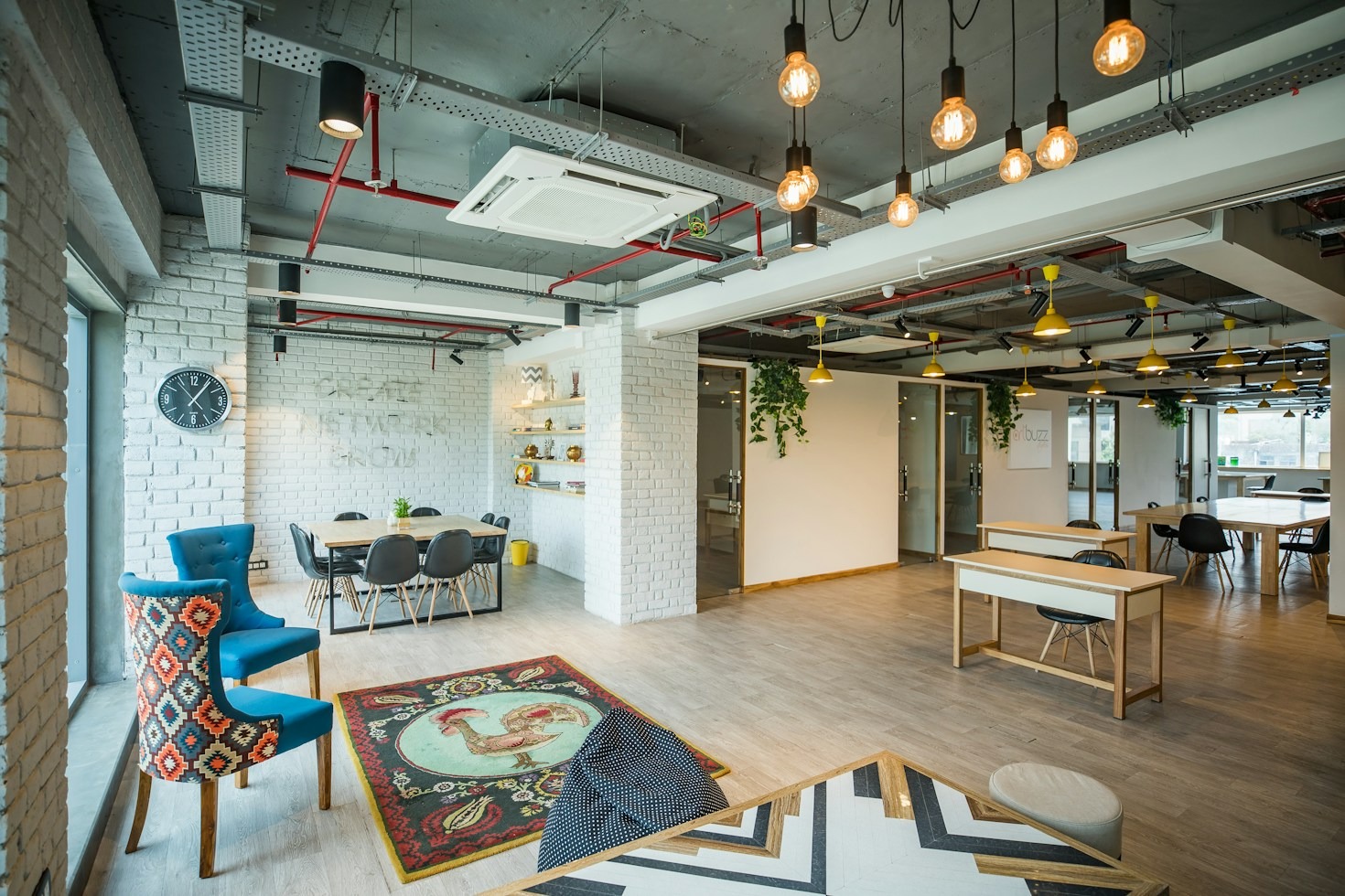 Why Performance Marketing Outpaces Traditional Advertising